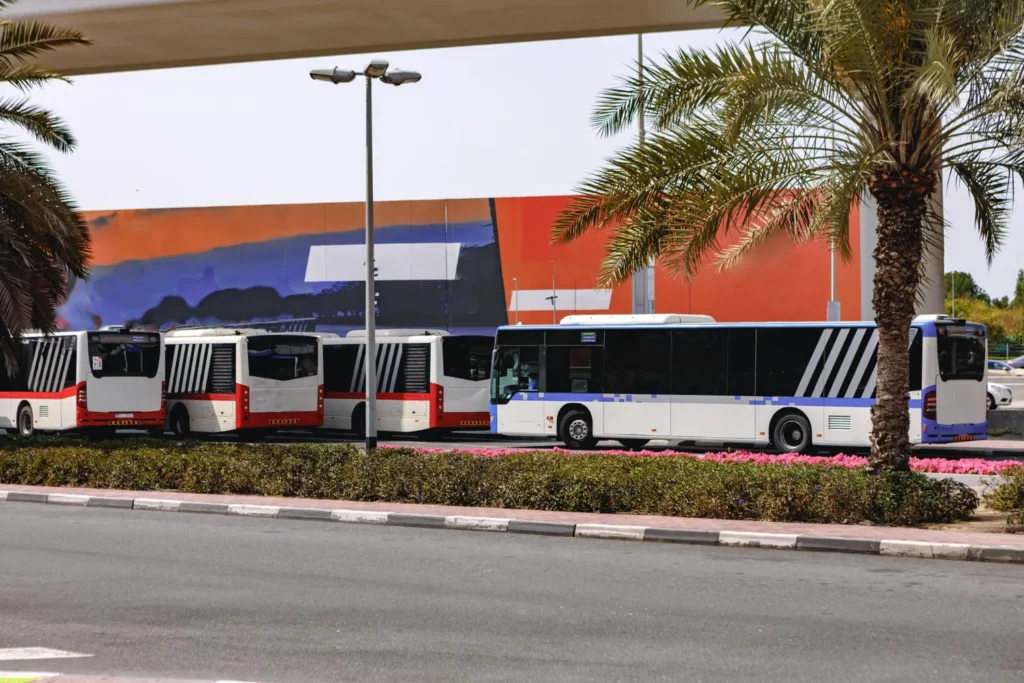 dubai-eid-al-adha-2025-free-parking-metro-bus-timings