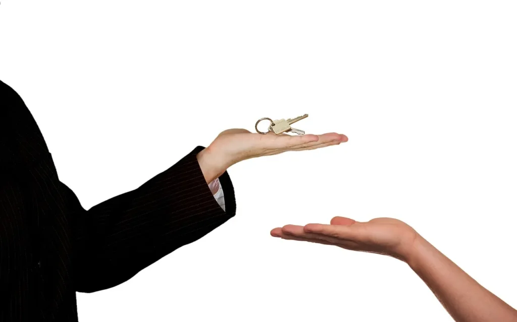 hire real estate agent uae